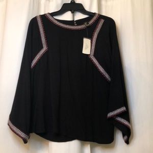Black bell-sleeve Embroidered top